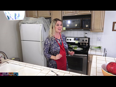 ❤️ Stepmom u munghje in cucina prima di a so data ❤❌ Pornu di qualità à co.com-porn-mz.ru ❌️❤