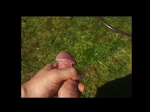 ❤️ Hottie si fa scopare a figa rosa è cums cun un squirt in un giardinu d'estate ❤❌ Pornu di qualità à co.com-porn-mz.ru ❌️❤